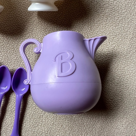 Barbie Tea Set - Picture 4 of 6